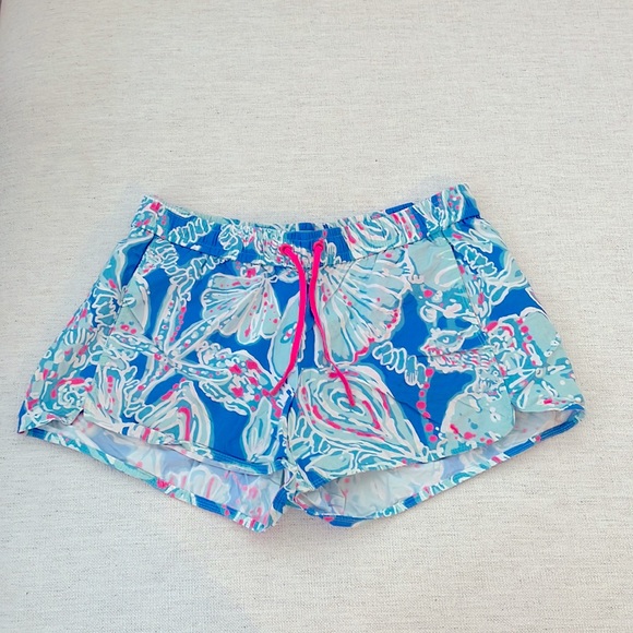 Lilly Pulitzer Luxletic Short Size S - Picture 1 of 2